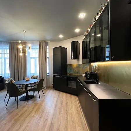 شقة Spacious Stylish Studio In The City Center *